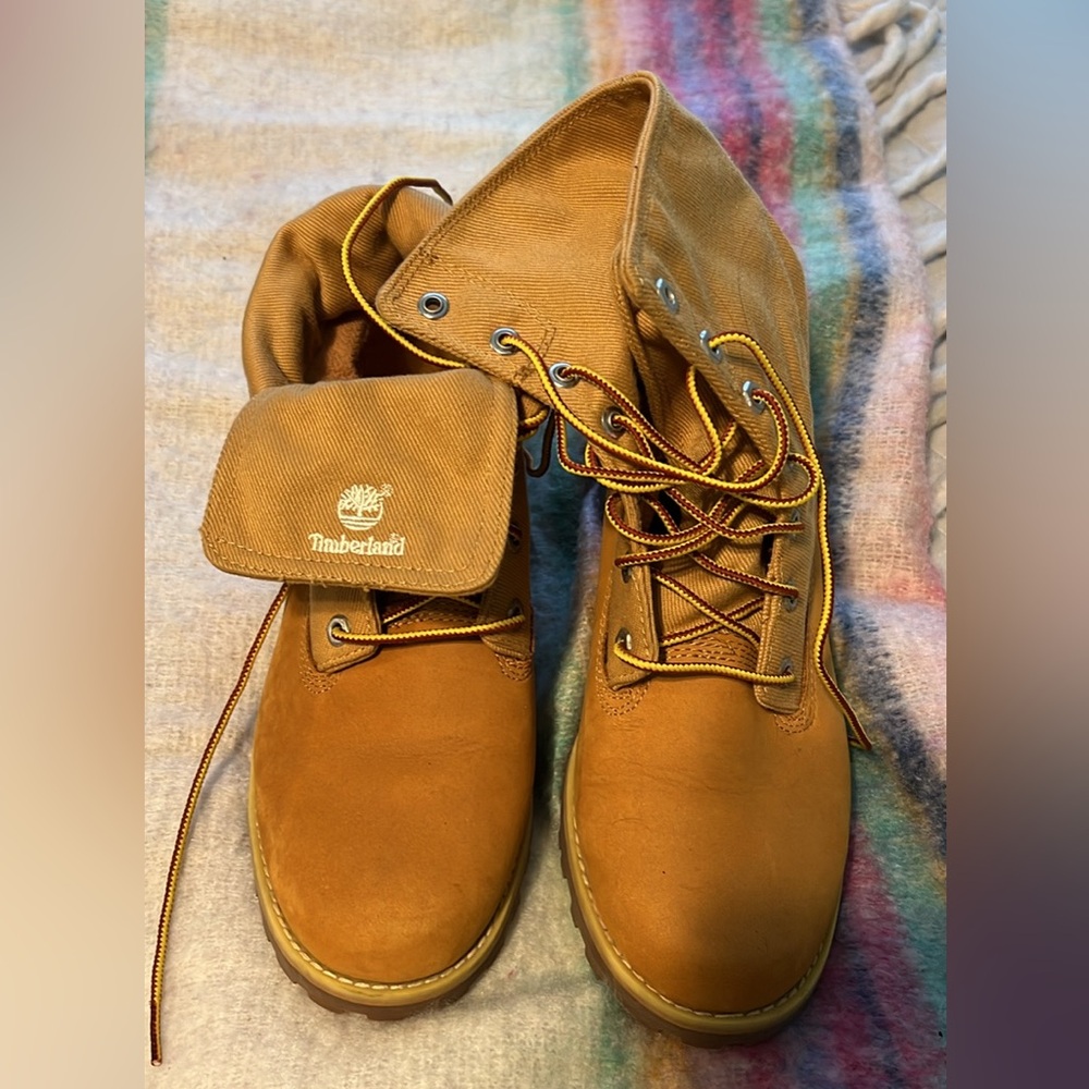 Timberland boots Women’s size 7.5 - Kids size 5.5